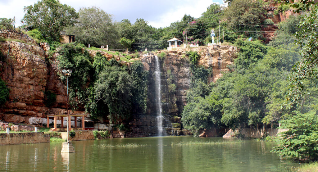 ಸೊಗಲ ಜಲಪಾತ